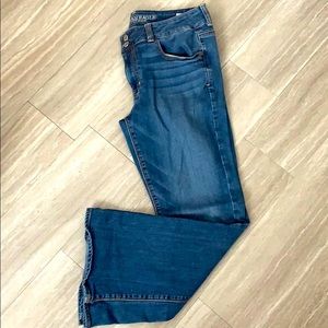 American Eagle boot cut jeans (short)